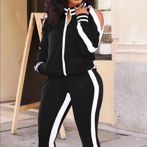 🔥🔥🖤2 PC Leisure Set NWOT🔥🔥🖤 - Picture 1 of 2